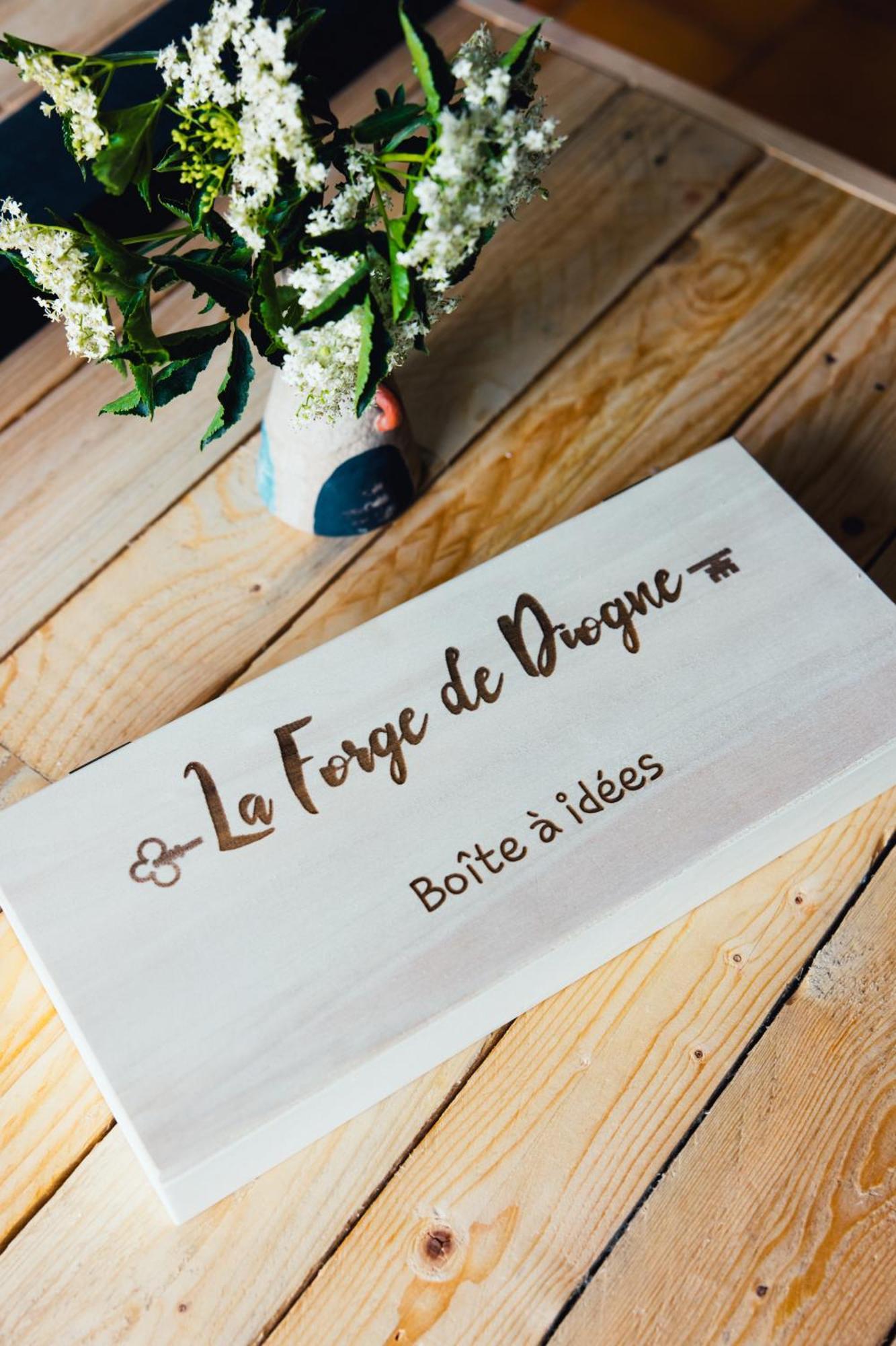 B&B La Forge De Diogne ครองส์มอนตานา ภายนอก รูปภาพ