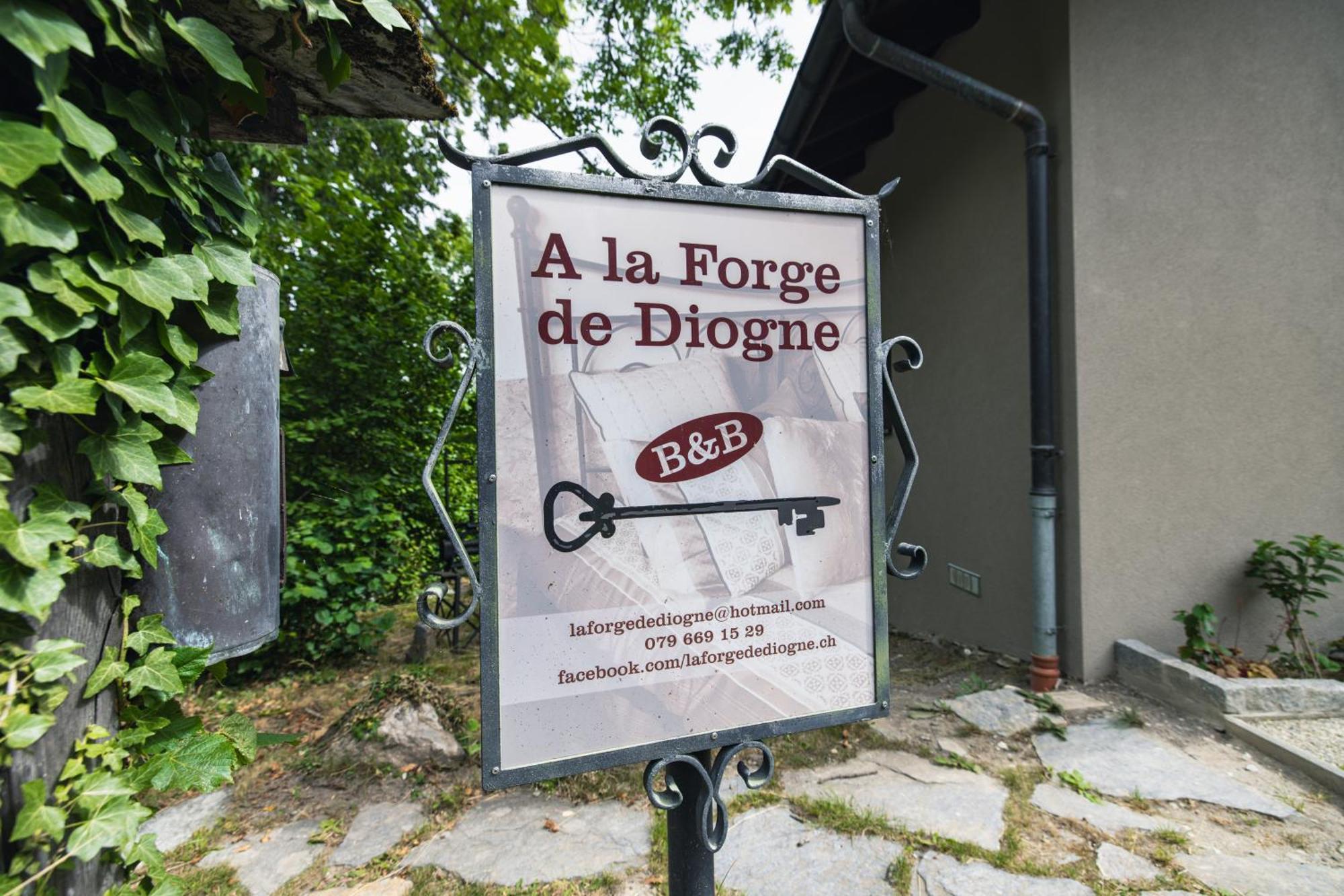 B&B La Forge De Diogne ครองส์มอนตานา ภายนอก รูปภาพ