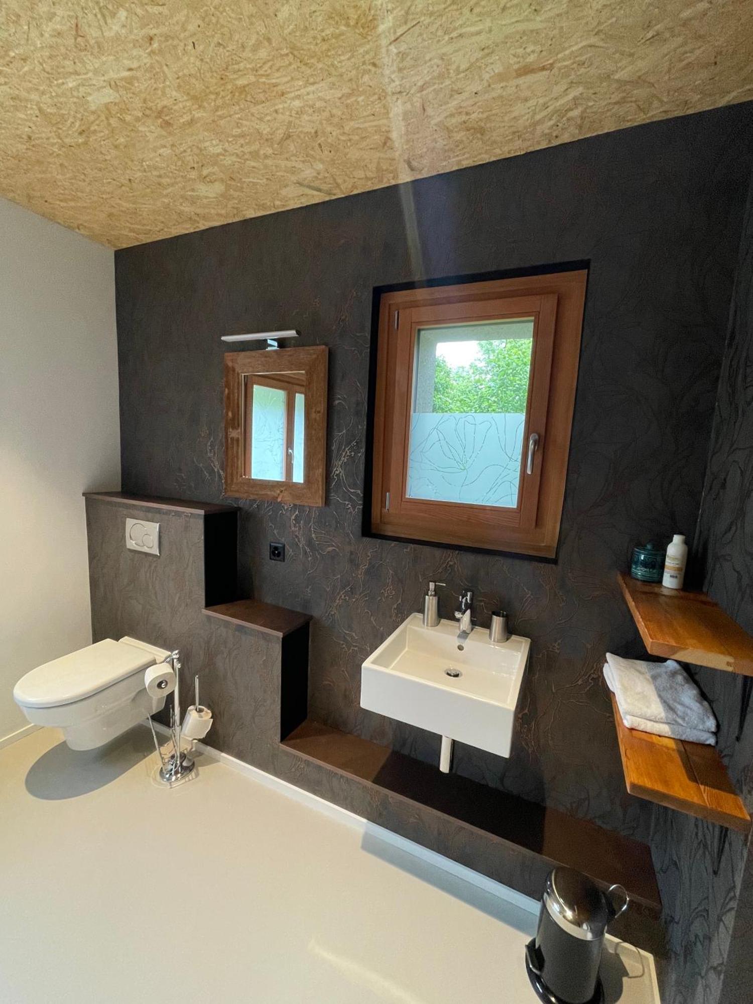 B&B La Forge De Diogne ครองส์มอนตานา ภายนอก รูปภาพ